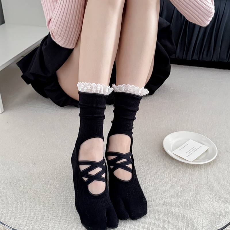 Lace Trim Split Toe Yoga Socks - đánh giá và giá Pilates & Yoga Vida