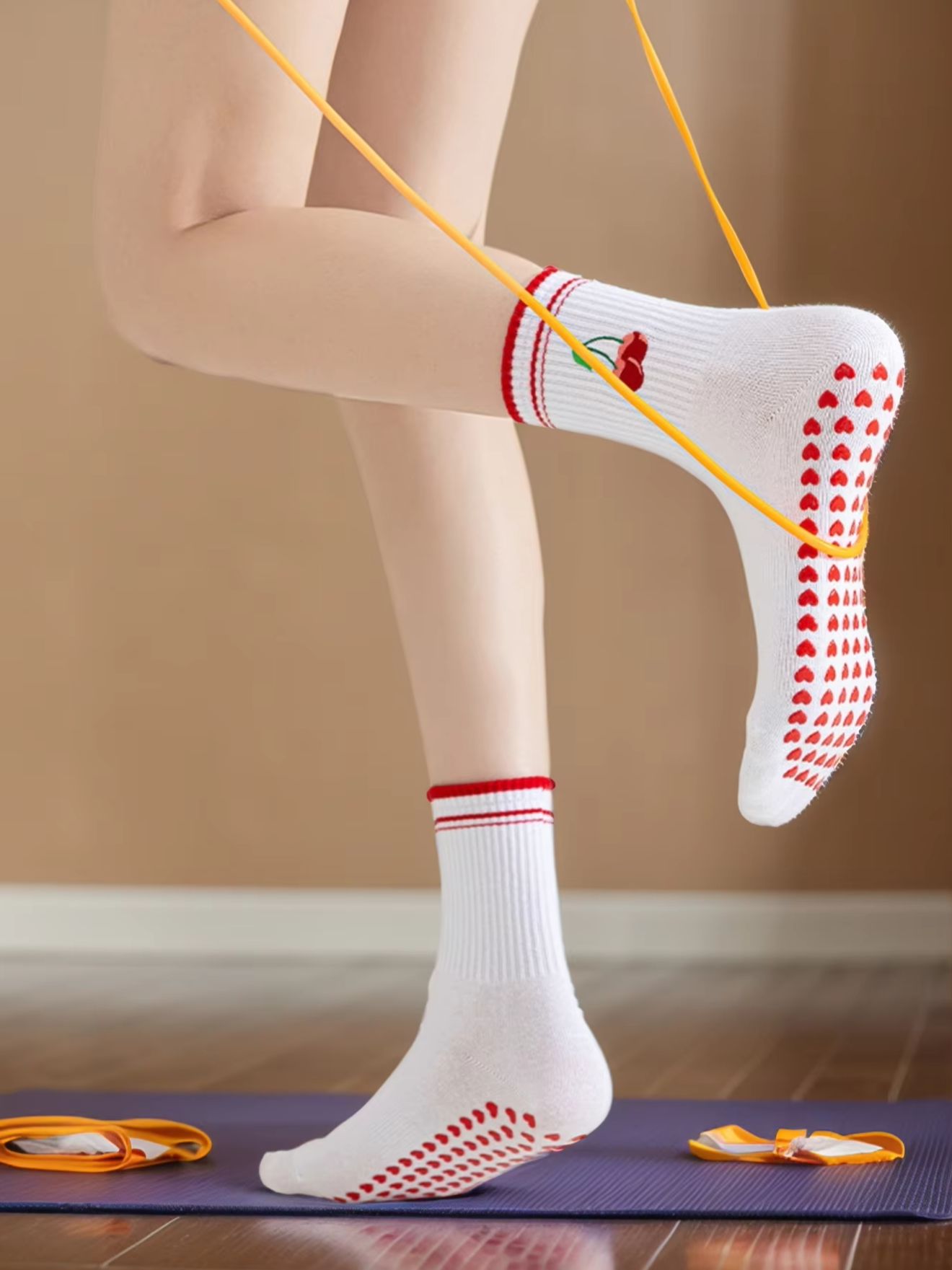 1 Pairs Cross-Border Professio - đánh giá và giá Pilates & Yoga Vida